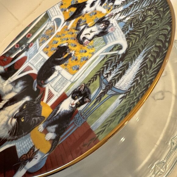 Country Kitties Series By Gre Gerardi “Just For The Fern Of It” Collectors Plate - Picture 9 of 16